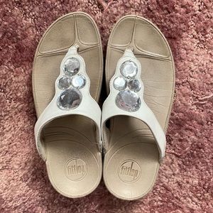 FITFLOP THONG SANDALS